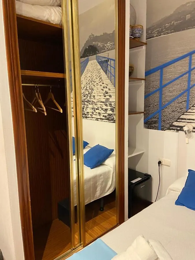 Guest house Pension Koxka Bi San Sebastian Spain