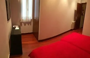 Pension Koxka Bi San Sebastian